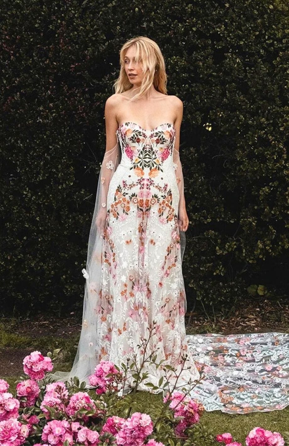 Robe De Mariée Bohème Fleurie Reine Rustique - Main Image