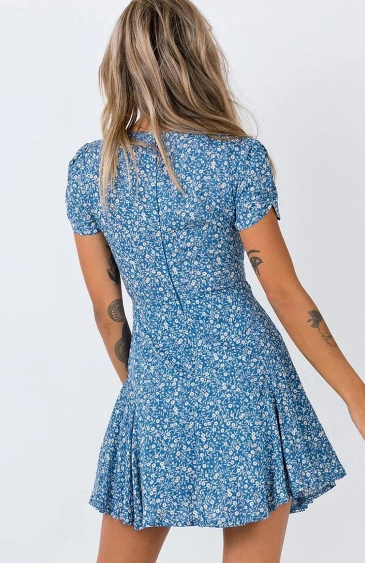 Robe Courte Champêtre Fleurs Chic Petites Manches | Reine Rustique