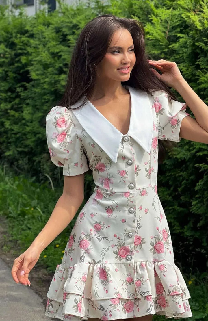 Robe Courte Champêtre Fleurs Chic Petites Manches