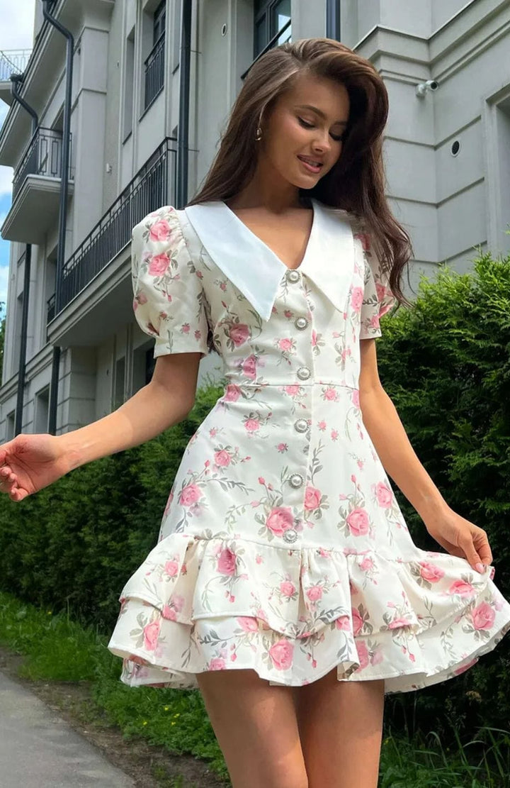 Robe Courte Champêtre Fleurs Chic Petites Manches
