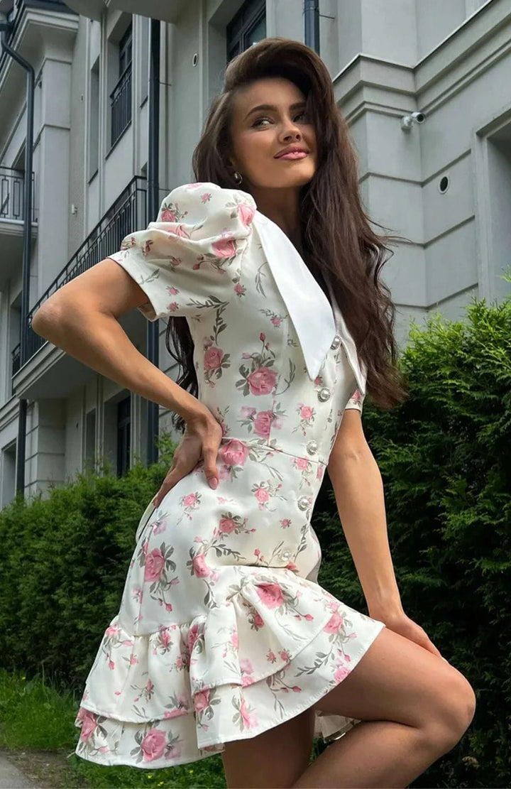 Robe Courte Champêtre Fleurs Chic Petites Manches