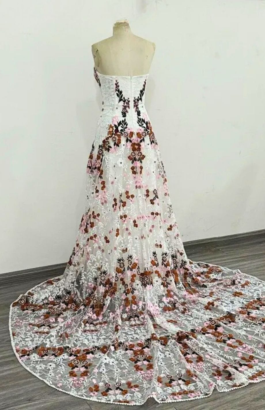 Robe De Mariée Bohème Fleurie | Reine Rustique
