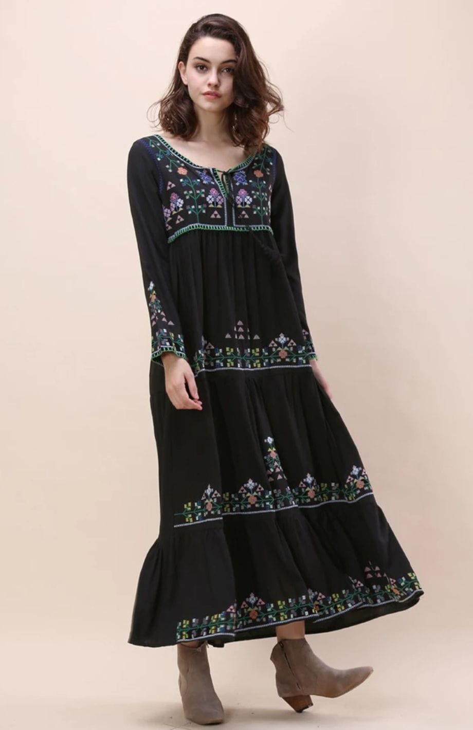 Robe Noire Bohème | Reine Rustique